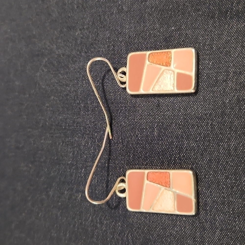 Pink design fashion earrings